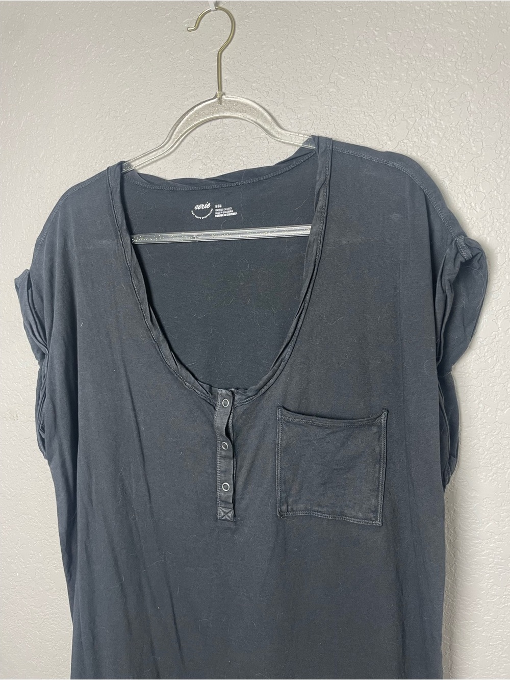 Aerie Oversized Washed Black Short-Sleeve Henley Pocket Tee Size M - Picture 2 of 8